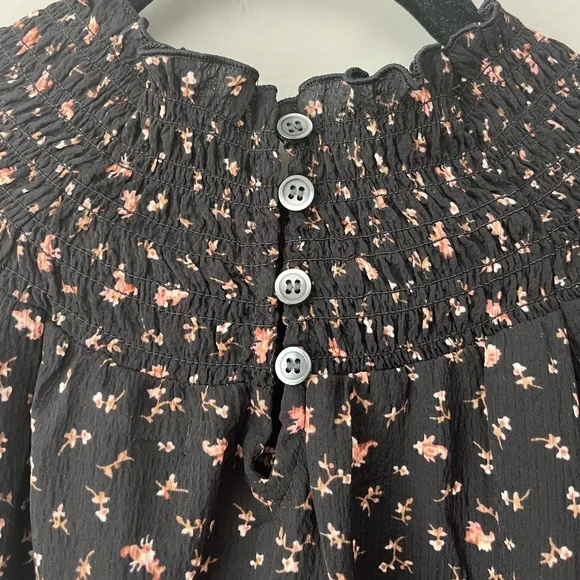 Madewell‎ Black Floral Smocked-Neck Ruffle Top in Stem Scatter size M NWT - Picture 7 of 11